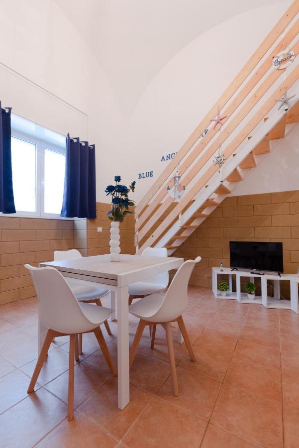 Blue Angel Oak - Apartment Бари Екстериор снимка