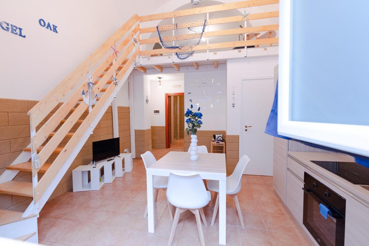 Blue Angel Oak - Apartment Бари Екстериор снимка
