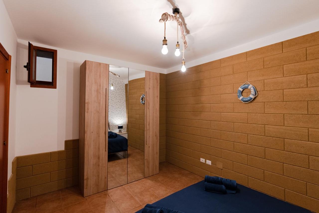 Blue Angel Oak - Apartment Бари Екстериор снимка